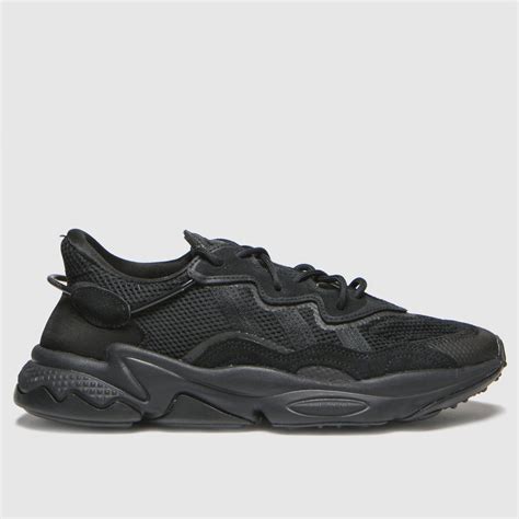 black ozweego size 5